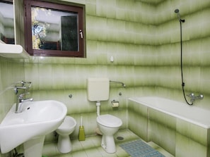 Bathroom - Apartments Gaj Brodarica (Sibenik)