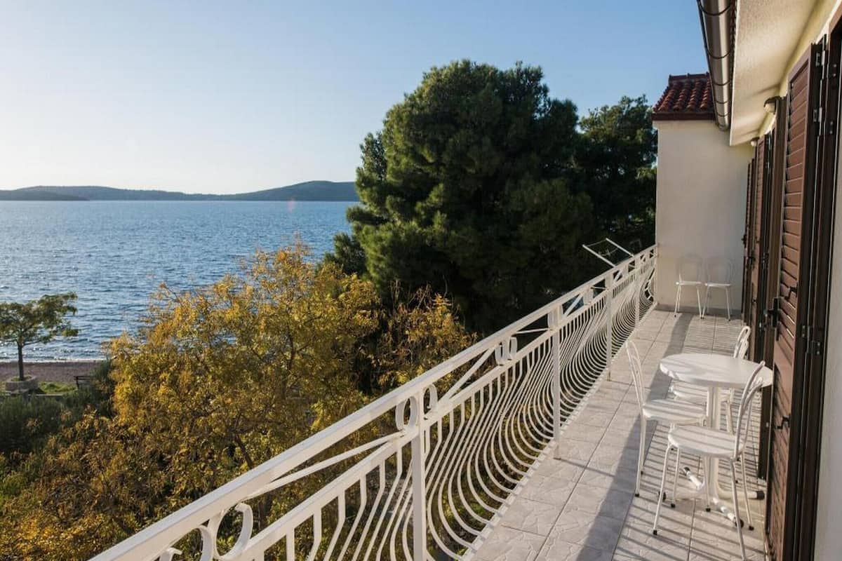 Apartment (Two Bedroom Apartment with Sea View A) | Balkon