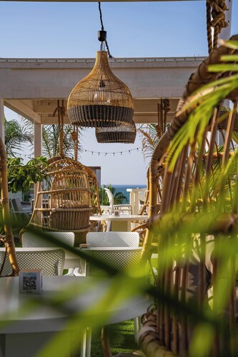 Kastro Beach Apartments