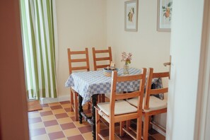 Dining - Futterhaus der Wasserburg Liepen (Gielow)