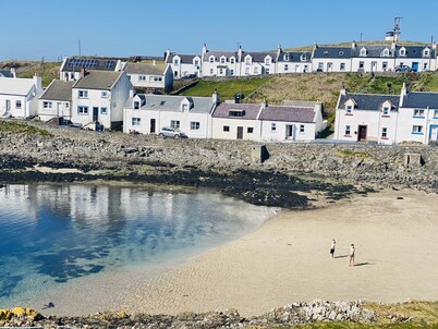 Beautiful Cottage by the Bay, Isle of Islay