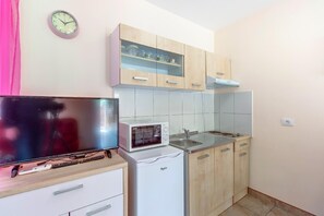 Fridge, microwave, toaster