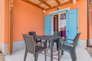 Outdoor dining - Holiday apartment Casper 1 (Veli Losinj)
