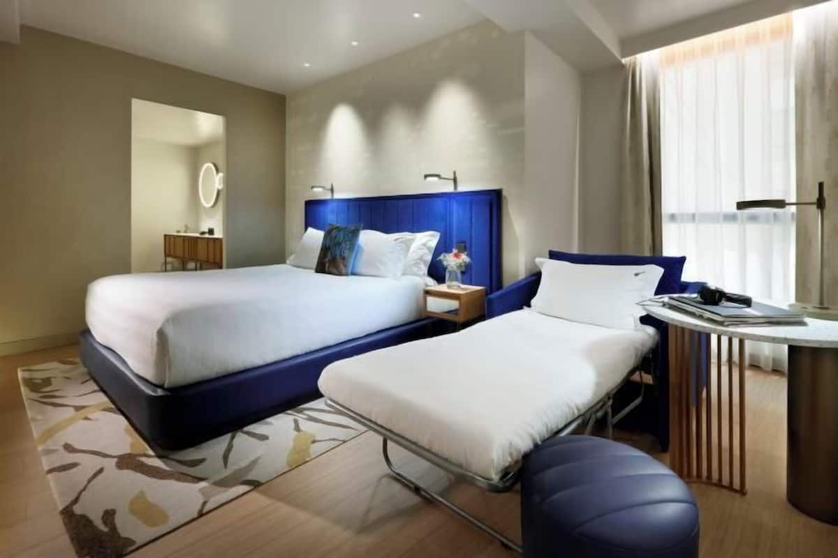 Down comforters, minibar, in-room safe, desk