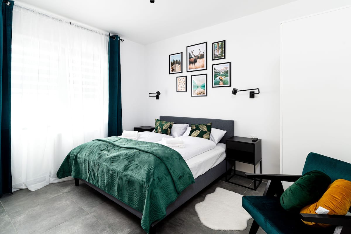 Departamento (7 C) | 2 habitaciones y espacio para trabajar con laptop