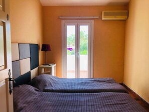 Huis, meerdere bedden | 3 slaapkamers, een strijkplank/strijkijzer, gratis wifi, beddengoed