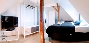 Luxury Apartment, Garden View | Individually decorated, individually furnished, desk, blackout drapes - villa appartements syke (Syke)