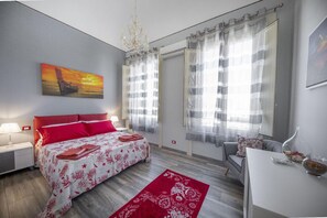 2 Schlafzimmer, Bügeleisen/Bügelbrett