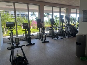 Fitness facility - Perfect Beach Views Await from this Condo (Marco Island)