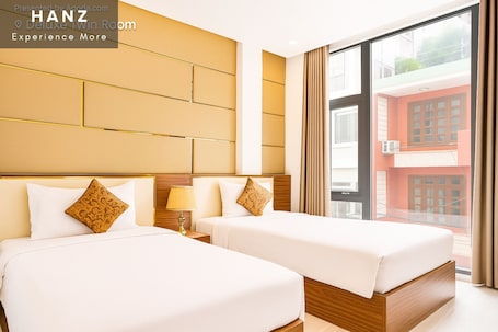 Escritorio y espacio para trabajar con laptop