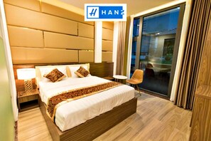 华丽双人房, 1 张大床, 城市景观 | 办公桌、笔记本电脑工作区、隔音、免费 WiFi