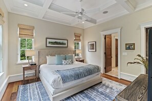 4 chambres, fer et planche à repasser, Wi-Fi, literie fournie