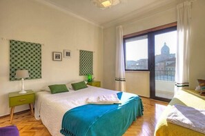 6 bedrooms, iron/ironing board, WiFi
