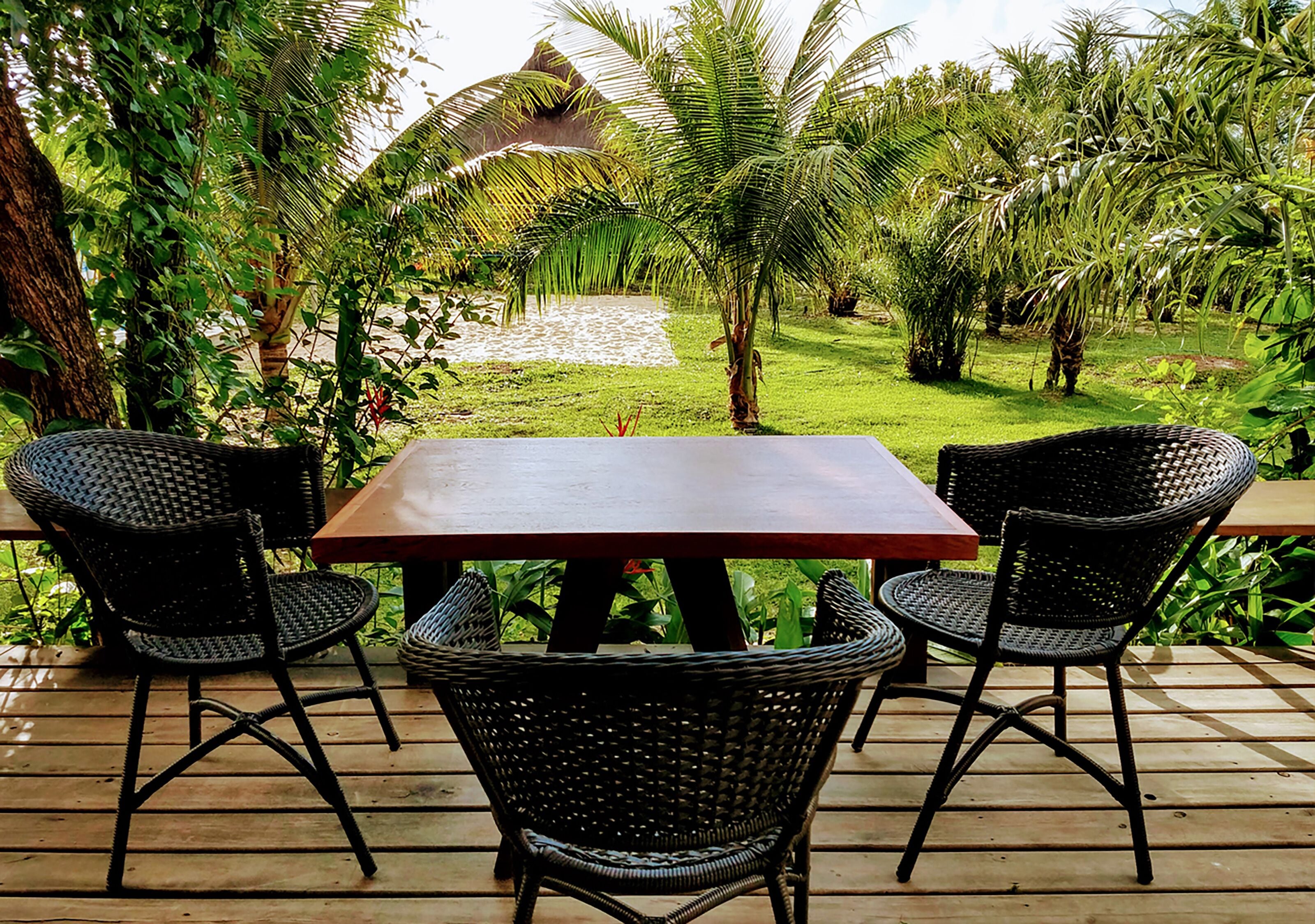 Habitación cuádruple superior | Ropa de cama hipoalergénica, colchones con acolchado adicional, minibar