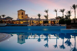 Outdoor pool, sun loungers