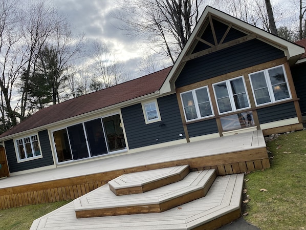 Exterior - Cottage for rent in Muskoka on Lake Rosseau (Port carling)