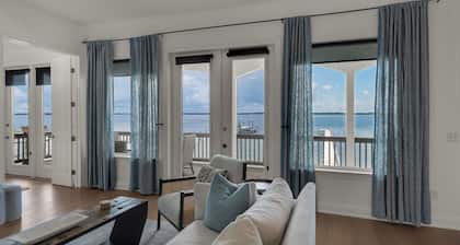 🌅 Let's Do Sunset - Dock, Gulf Access, Sunset Deck + Pet Friendly 🐾