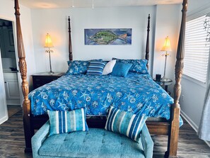 3 عدّة غرف نوم ومكواة/لوح كي وواي فاي وملاءات أسرّة