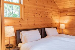 2 Schlafzimmer, Schreibtisch, Bügeleisen/Bügelbrett, kostenloses WLAN