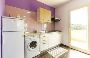 Refrigerador y microondas 