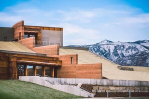 Exterior - Charming Tiny House Suite Retreat,loft & wildlife! (Story)