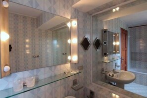 Bathtub