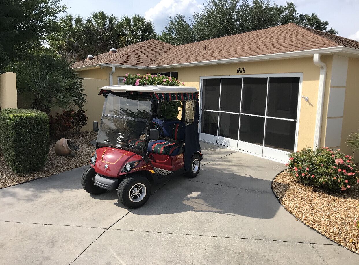 Spectacular Updated Villa between Spanish Springs and Lake Sumter Landing