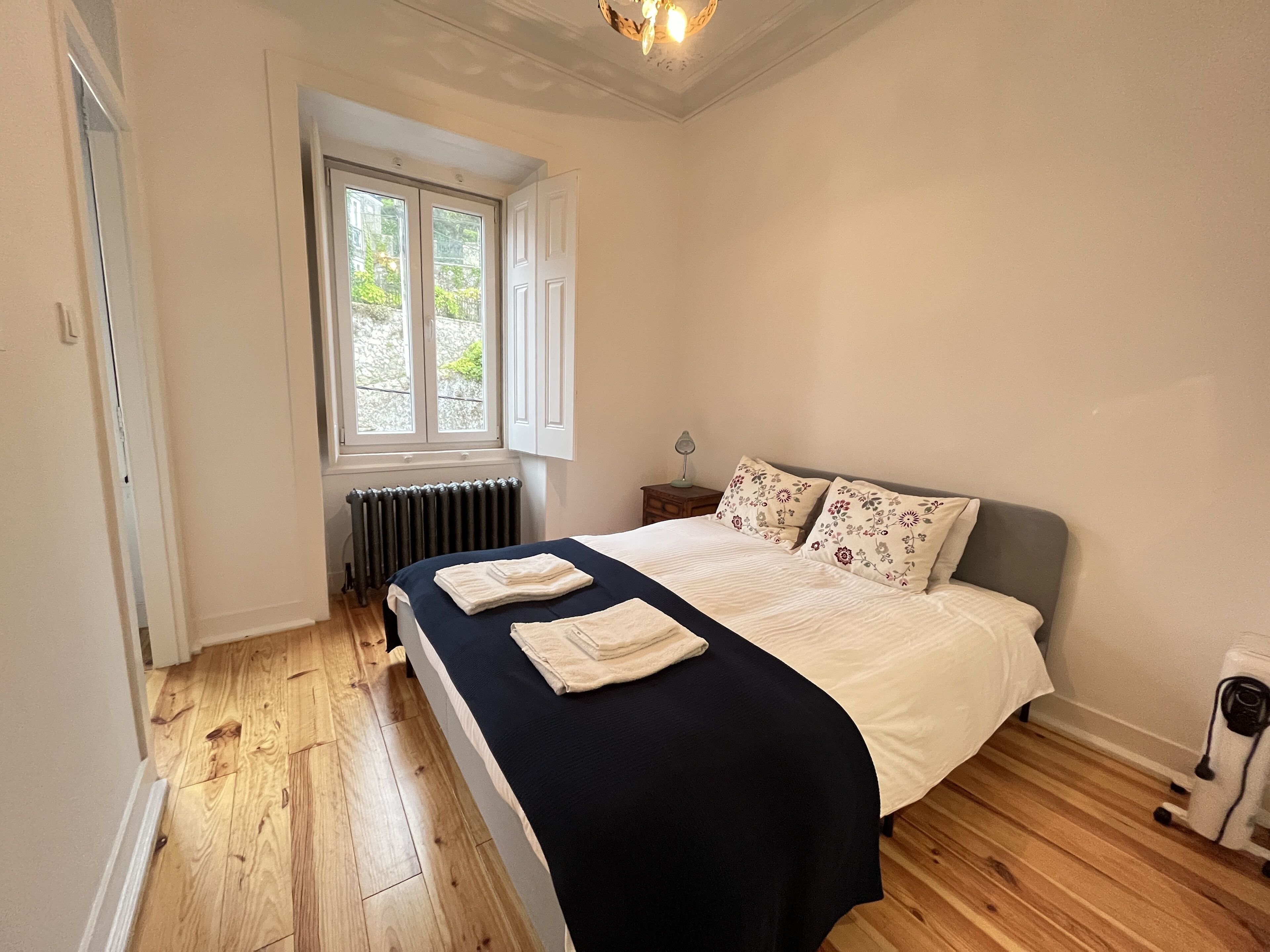 Apartamento, 2 habitaciones | 2 dormitorios, mobiliario individual, wifi gratis y ropa de cama