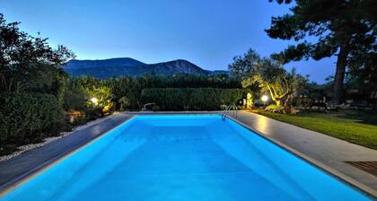 Beautiful Villa With Swimming Pool Near Nafplion
