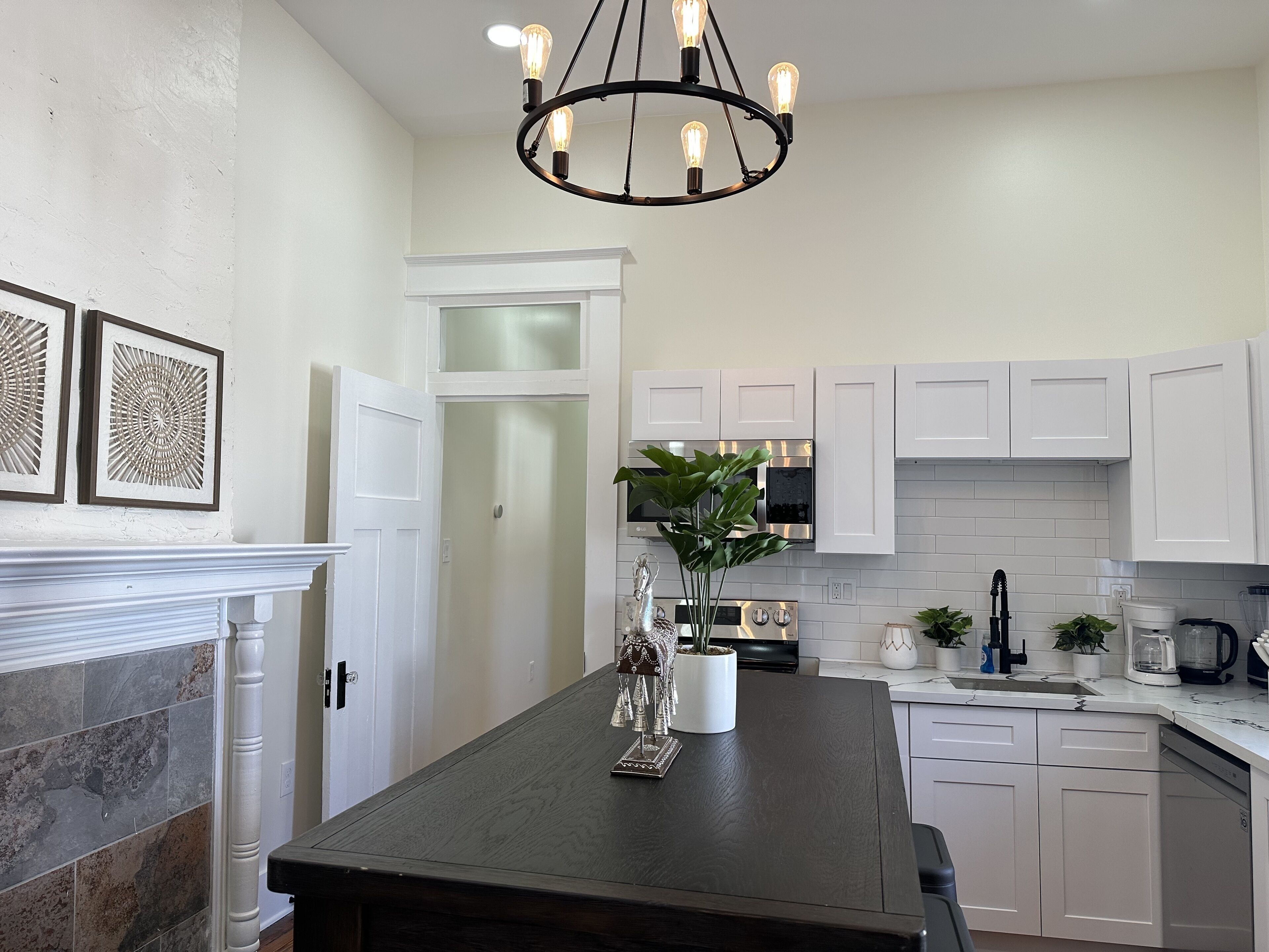 冰箱、微波炉、烤箱、炉灶