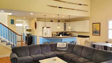 Smart-TV, peis, videospill og DVD-spiller