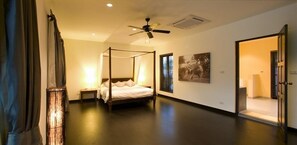 4 bedrooms, desk, iron/ironing board, free WiFi