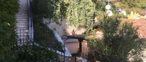 Enceinte de lâhĂ©bergement