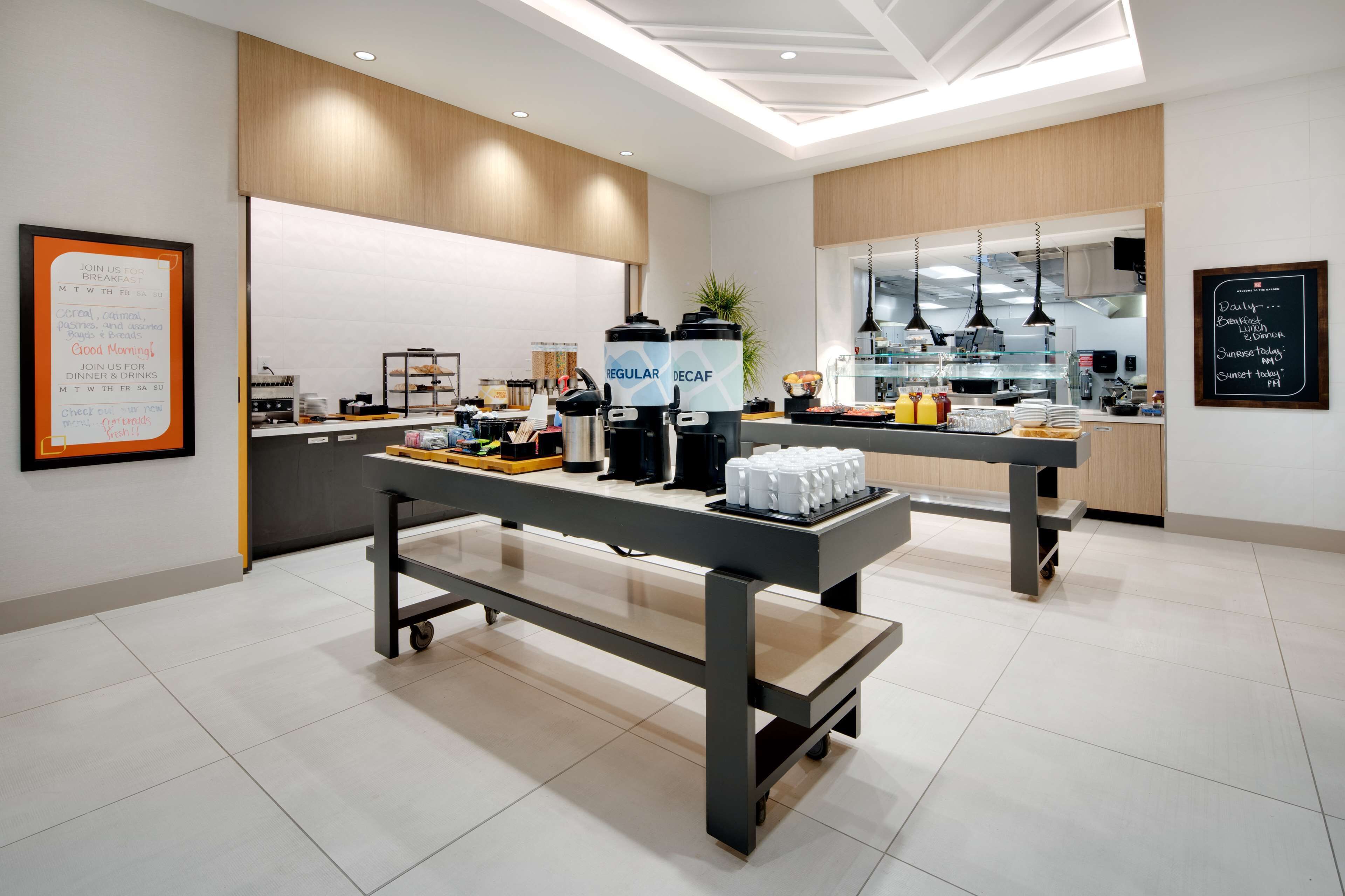 daily cooked-to-order breakfast for a fee