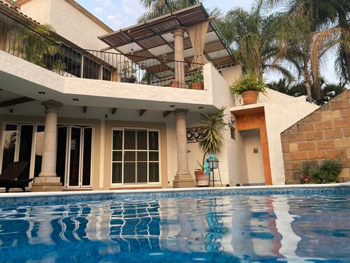 Stunning 11 Persons House in Lomas de Cocoyoc