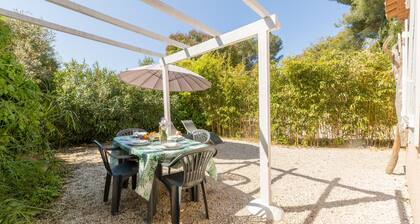 Auguière West, house in the heart of the vineyard