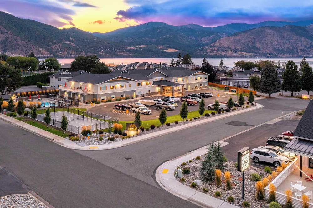 The Lodge Lake Chelan