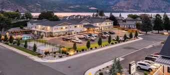 The Lodge Lake Chelan