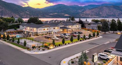 The Lodge Lake Chelan