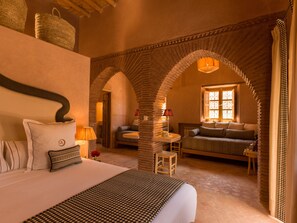 Garden Lodge | خزنة داخل الغرفة وبديكورات فريدة لكل غرفة وطراز فريد لكل وحدة