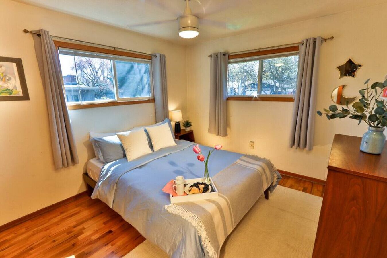 3 bedrooms, desk, iron/ironing board, WiFi