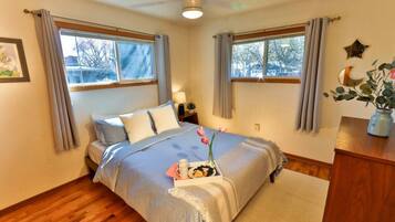 3 sovrum, skrivbord, strykjÀrn/strykbrÀda och wi-fi