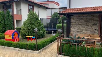 Enceinte de lâhĂ©bergement