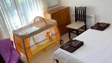 1 bedroom, iron/ironing board, WiFi