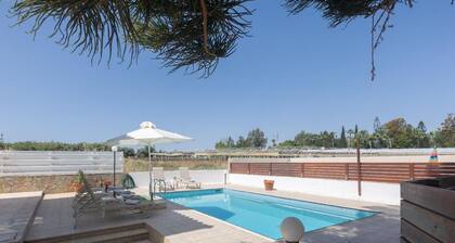 Ferienhaus Paralimni für 1 - 11 Personen mit 5 Schlafzimmern - Ferienhaus
