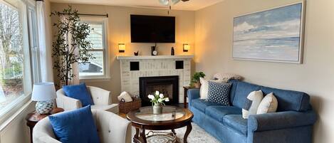 Smart TV y chimenea