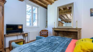 1 chambre, fer et planche à repasser, Wi-Fi gratuit, draps fournis