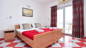 Iron/ironing board, WiFi