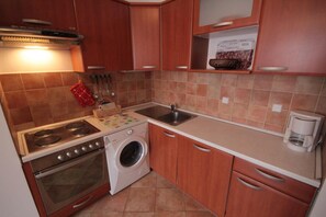 Refrigerador, horno, cafetera/tetera