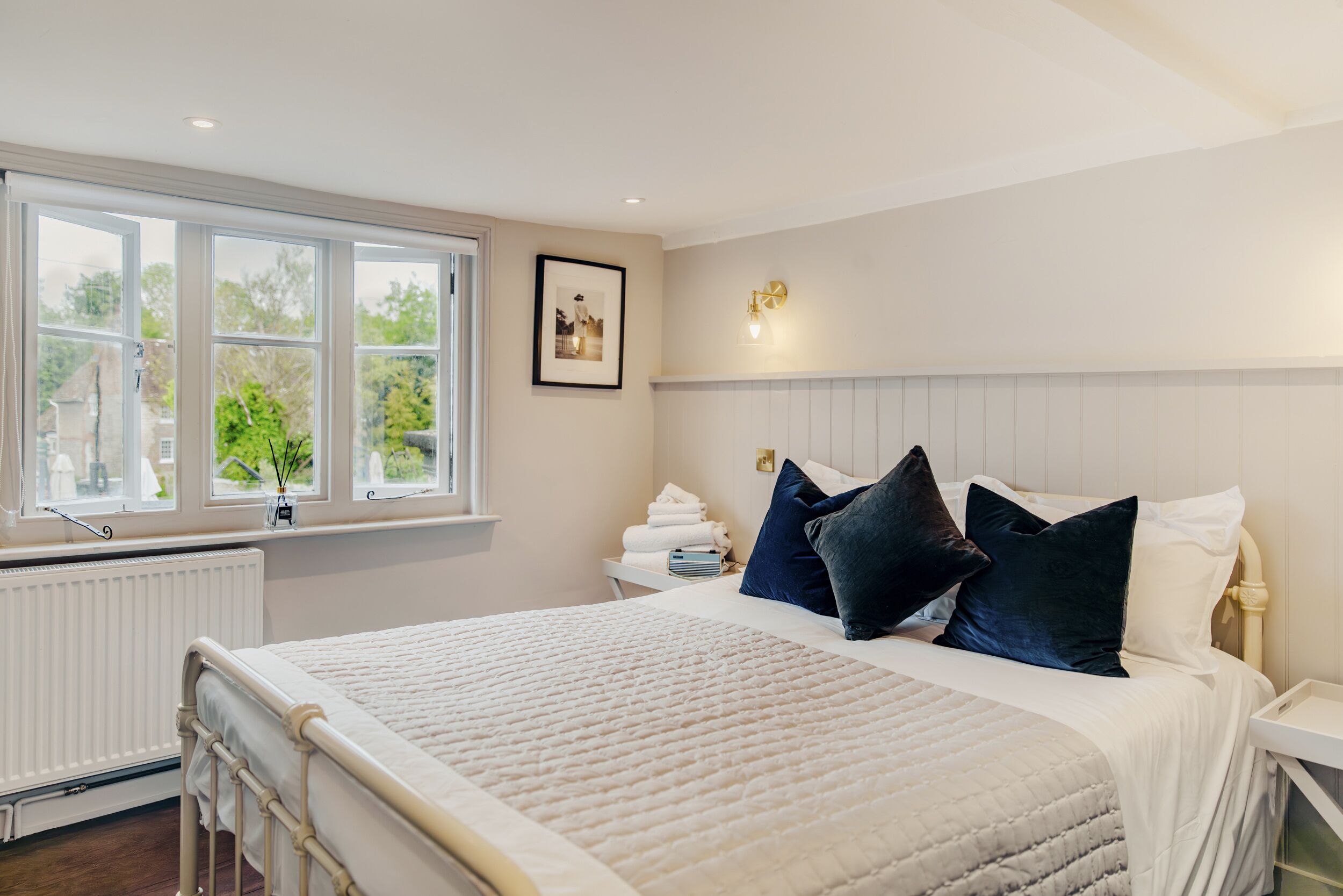 Superior Double Room, Ensuite (Bluebell)